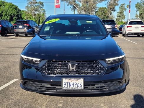 Used 2025 Honda Accord Sport image 2