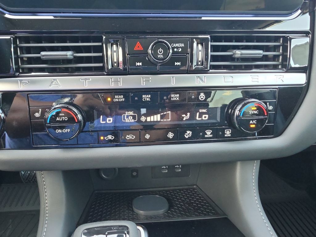 New 2026 Nissan Pathfinder SL FWD image 17