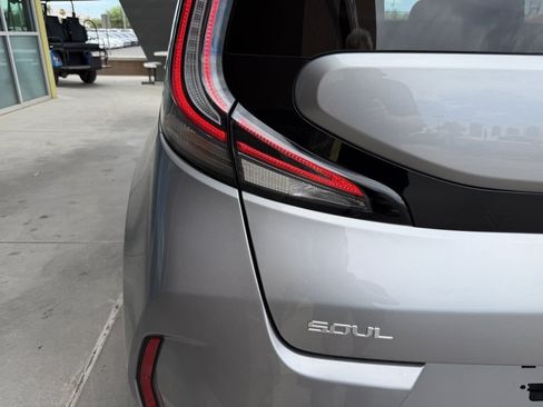 Used 2025 Kia Soul GT-Line w/ GT-Line Technology Package FWD image 14