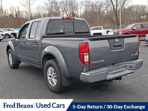 Used 2018 Nissan Frontier SV image 9