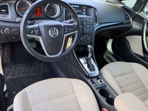Used 2017 Buick Cascada Premium image 10