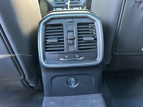 Used 2026 Porsche Macan AWD/4WD image 75