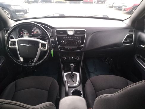 Used 2012 Chrysler 200 Touring image 17