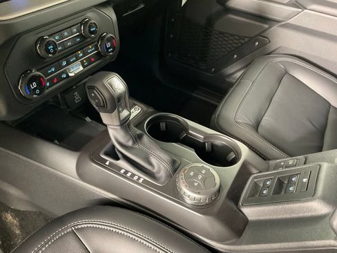 New 2026 Ford Bronco Outer Banks AWD/4WD image 19