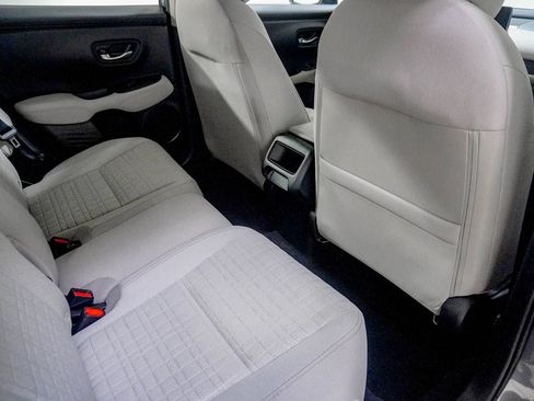 Used 2023 Honda HR-V LX image 32