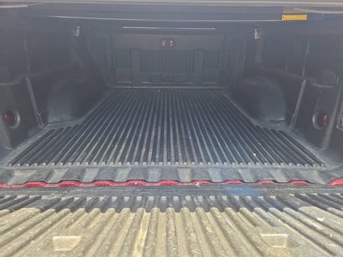 Used 2018 GMC Canyon SLT RWD image 13