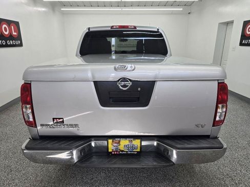 Used 2012 Nissan Frontier SV RWD image 5