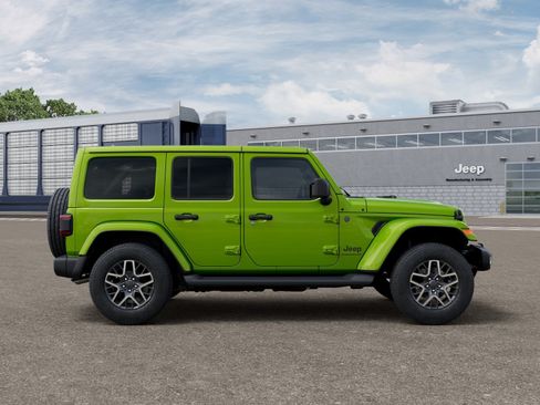 New 2026 Jeep Wrangler Unlimited Sahara AWD/4WD image 12