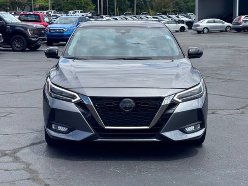 Used 2023 Nissan Sentra SR w/ SR Premium Package FWD image 17
