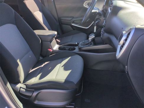 Certified 2023 Kia Soul LX w/ LX Technology Package image 25