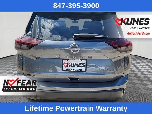 Used 2025 Nissan Rogue SV AWD/4WD image 10