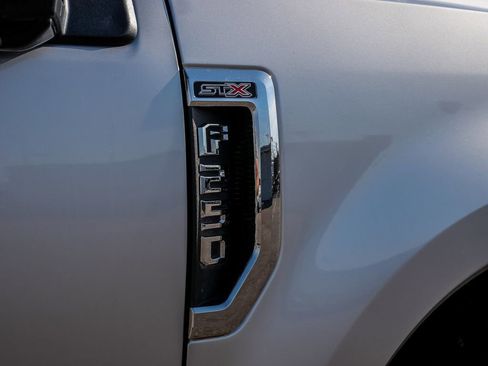 Used 2019 Ford F250 XL w/ STX Appearance Package AWD/4WD image 10