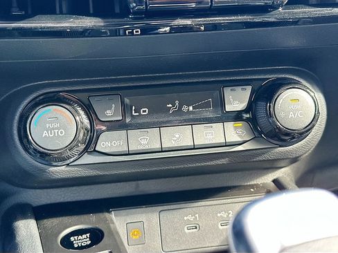 New 2026 Nissan Kicks SV image 15