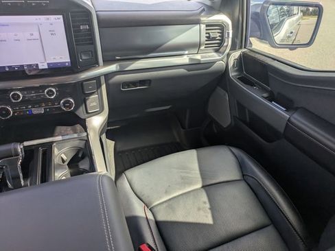 Used 2023 Ford F150 Lariat w/ Trailer Tow Package image 19