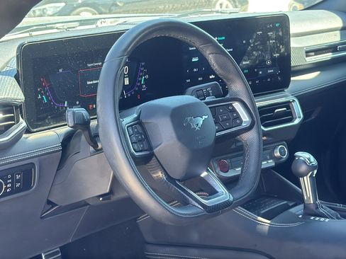 Used 2024 Ford Mustang GT Premium image 10