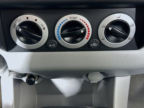 Used 2006 Toyota Tacoma 4x4 Access Cab image 15