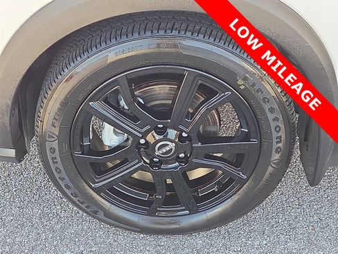 Used 2024 Nissan Kicks SR image 7