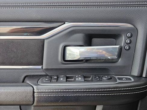 Used 2022 RAM 2500 Laramie w/ Night Edition AWD/4WD image 9