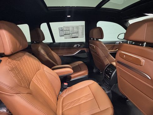 New 2027 BMW X7 xDrive40i w/ M Sport Package AWD/4WD image 27
