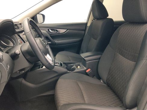 Used 2019 Nissan Rogue SV FWD image 17