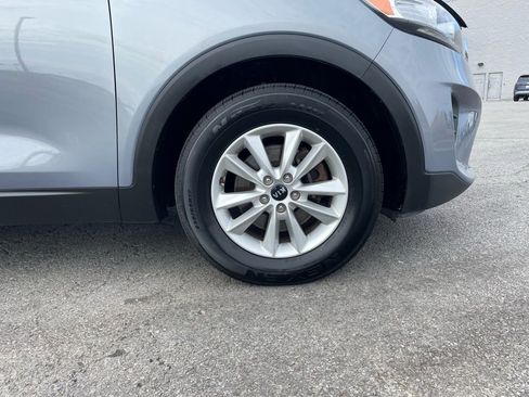 Used 2019 Kia Sorento L image 32