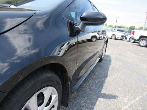 Used 2025 Toyota Corolla LE FWD image 5