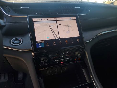 Used 2025 Jeep Grand Cherokee L Overland w/ Luxury Tech Group IV image 22