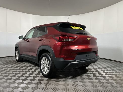 Used 2025 Chevrolet TrailBlazer LS w/ LS Convenience Package FWD image 6