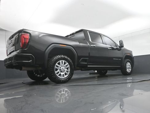 Used 2023 GMC Sierra 2500 Denali w/ Denali Black Diamond Edition AWD/4WD image 75