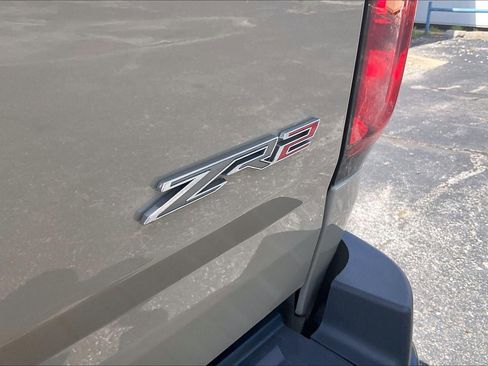 Used 2021 Chevrolet Colorado ZR2 AWD/4WD image 8