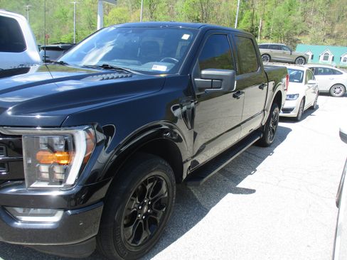Used 2022 Ford F150 XLT w/ Equipment Group 302A High AWD/4WD image 8