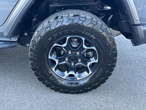 Certified 2023 Jeep Wrangler Unlimited Rubicon w/ Cold Weather Group image 21