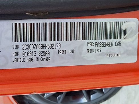 Used 2017 Dodge Challenger SXT w/ Blacktop Package image 33