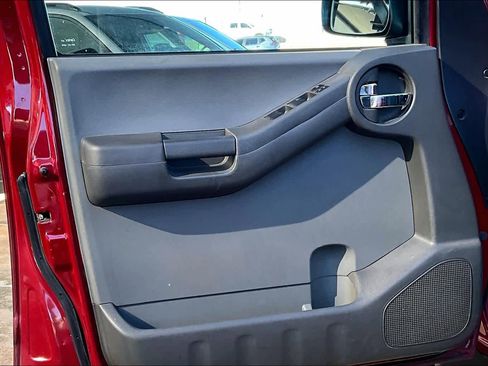 Used 2010 Nissan Xterra S image 21