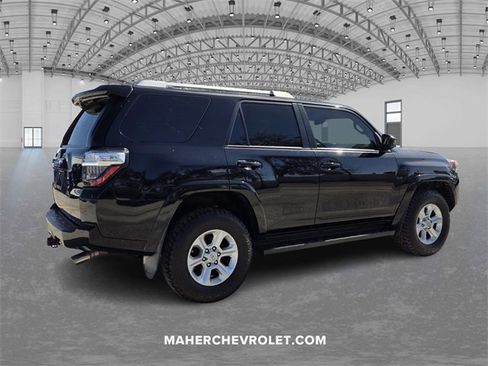 Used 2018 Toyota 4Runner SR5 image 7
