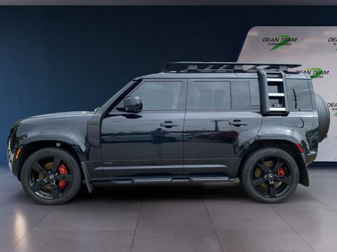 Used 2025 Land Rover Defender 110 X AWD/4WD image 4