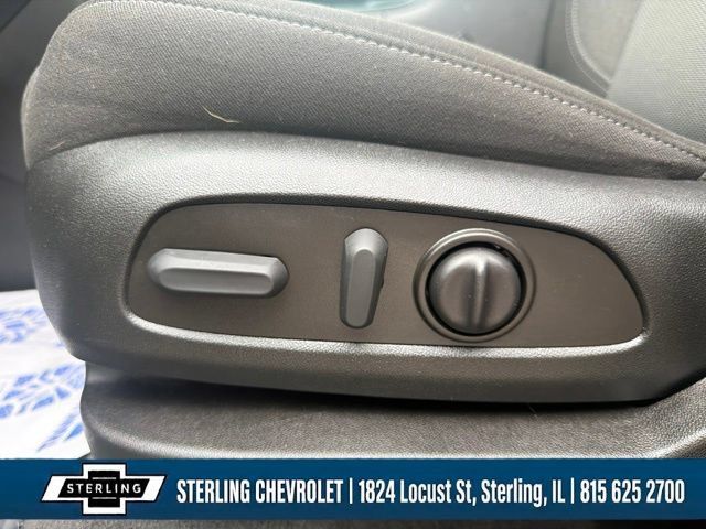 Used 2023 Chevrolet Traverse LT FWD image 28