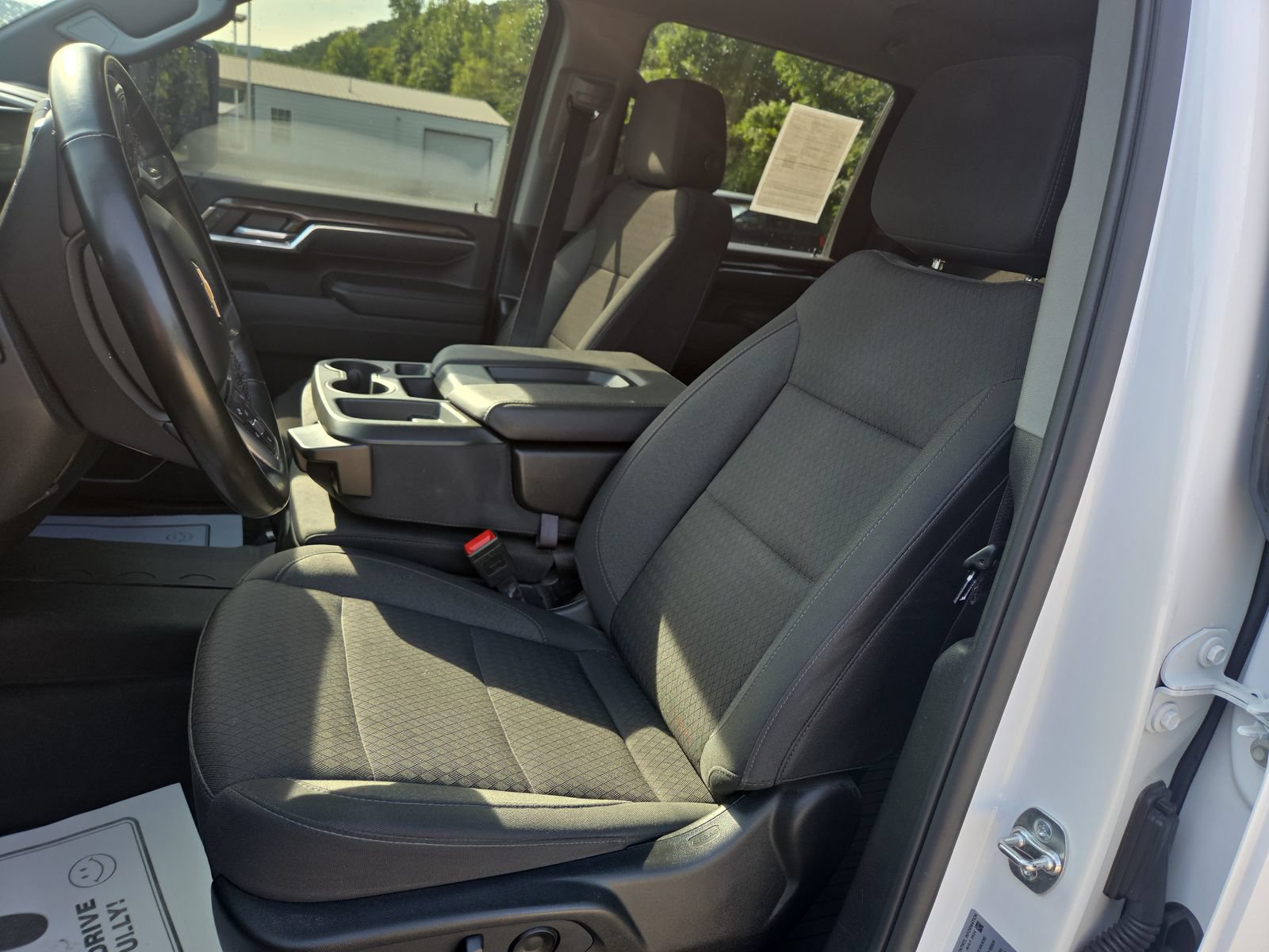 Used 2025 Chevrolet Silverado 2500 LT AWD/4WD image 13