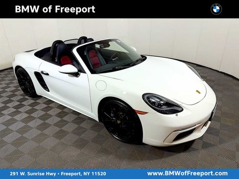 Used 2022 Porsche 718 Boxster image 1