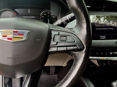 Used 2019 Cadillac XT4 Premium Luxury w/ Cold Weather Package FWD image 21