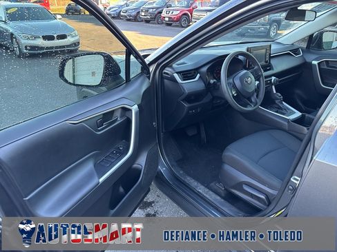 Used 2022 Toyota RAV4 LE image 13