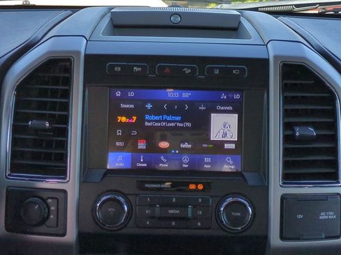 Used 2020 Ford F350 Lariat w/ Chrome Package image 19