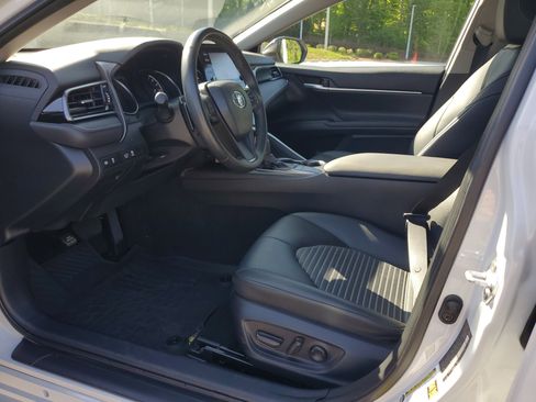 Used 2024 Toyota Camry SE image 16