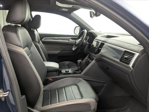Used 2022 Volkswagen Atlas Cross Sport SEL Premium R-Line AWD/4WD image 21