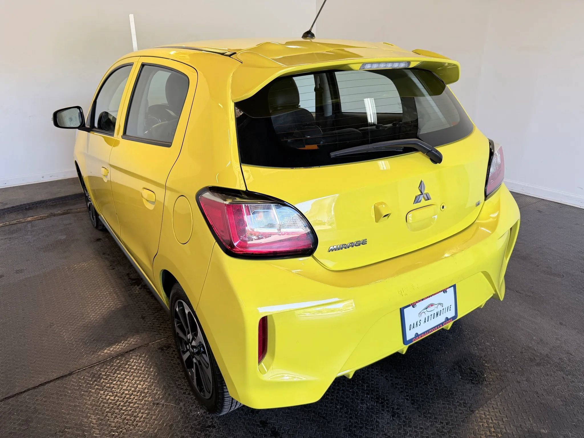 Used 2024 Mitsubishi Mirage SE FWD image 5