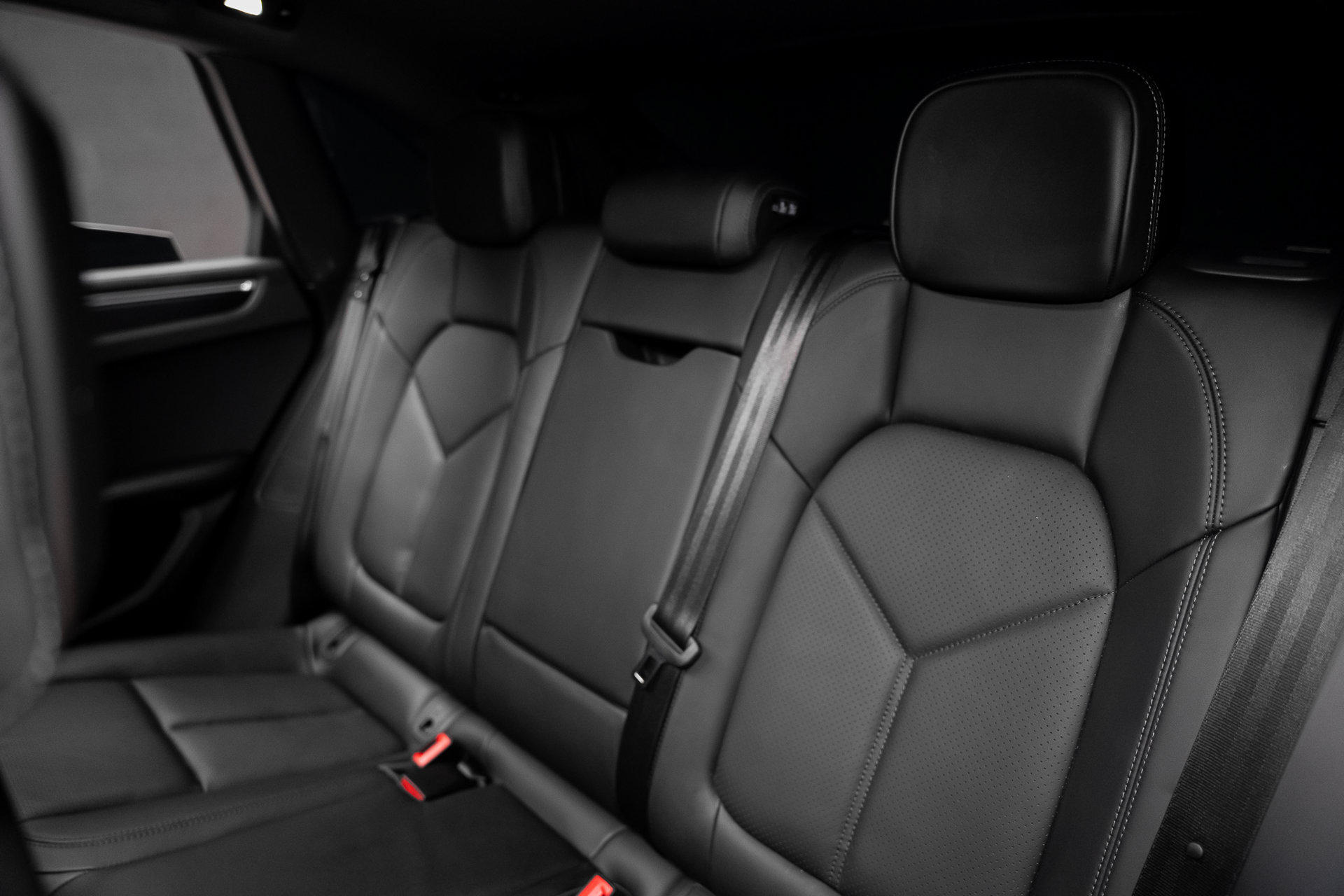 Used 2022 Porsche Macan GTS AWD/4WD image 69