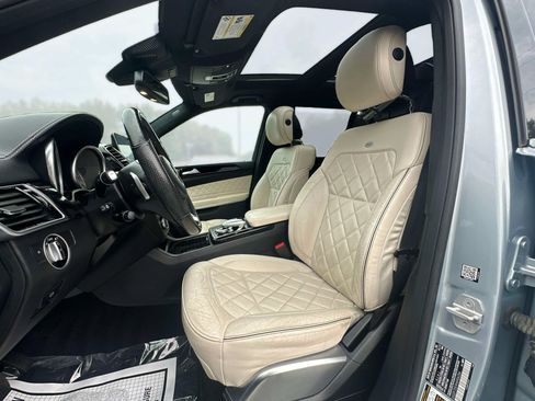Used 2017 Mercedes-Benz GLS 550 4MATIC image 17