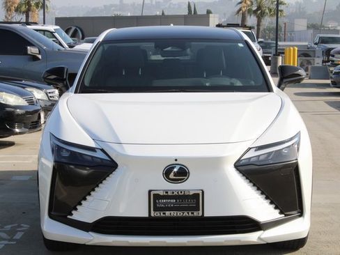 Certified 2023 Lexus RZ 450e Premium image 2