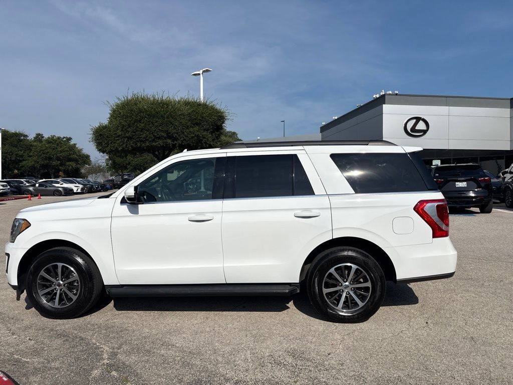 Used 2020 Ford Expedition XLT w/ Equipment Group 201A RWD image 2