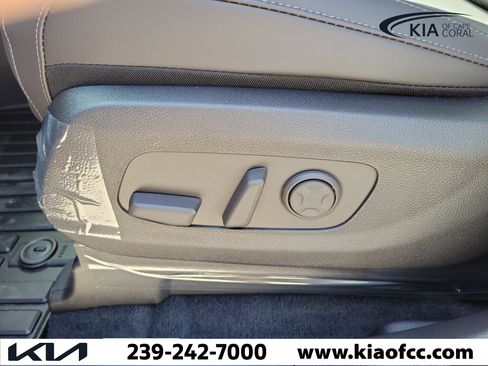 New 2026 Kia Carnival FWD image 22